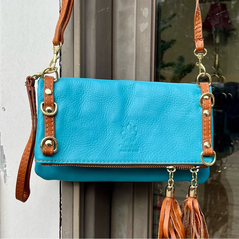 NWOT convertible Vera leather bag in turquoise and brown leather, made in Italy